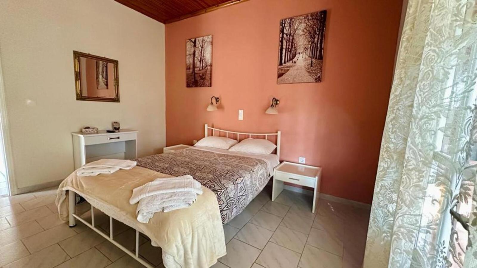 Yannis 2 Apartment Roda (Corfu)