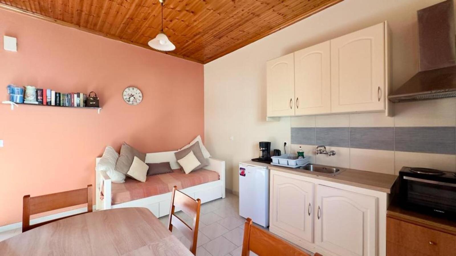Yannis 2 Apartment Roda (Corfu)